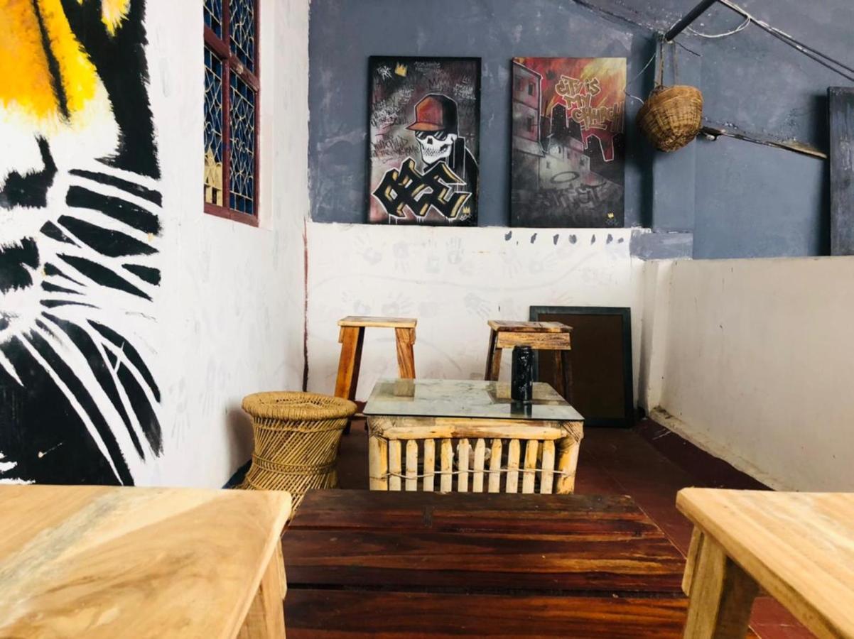 Gurukulam Hostel Pondicherry Bagian luar foto